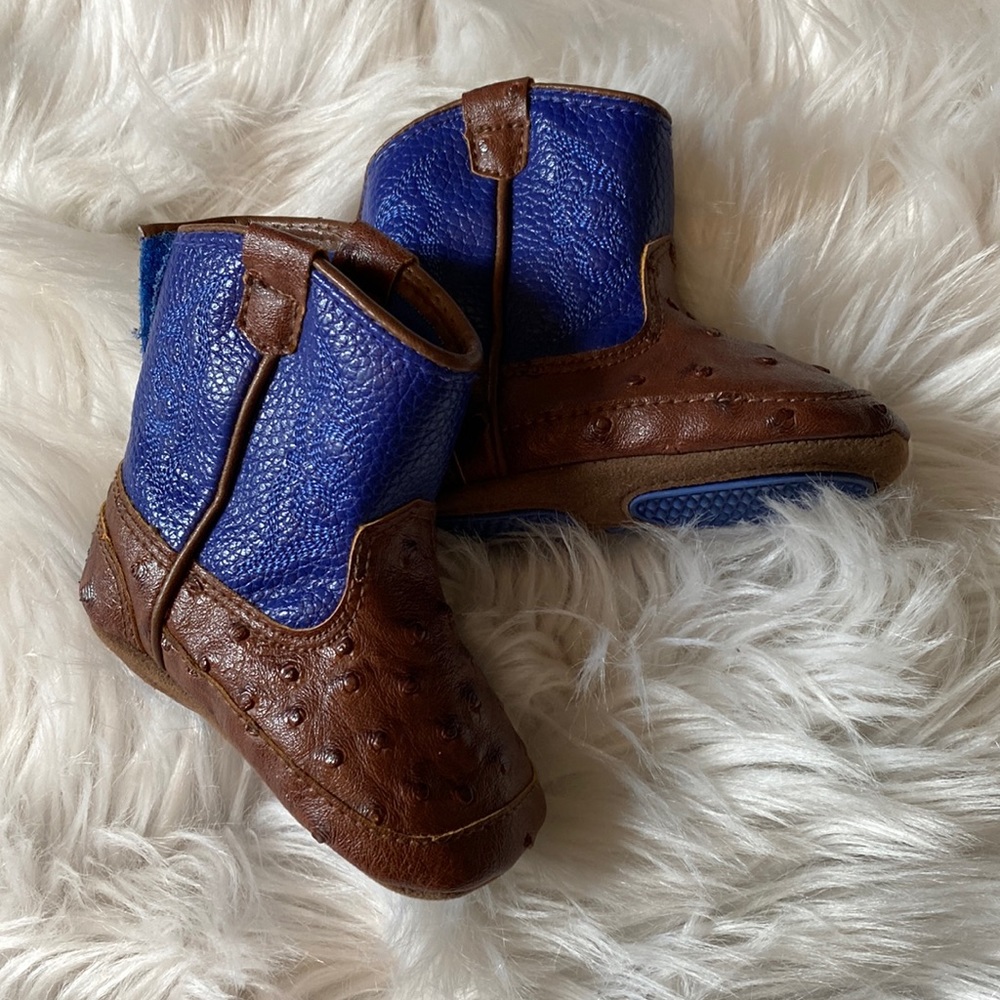 boots size 2
